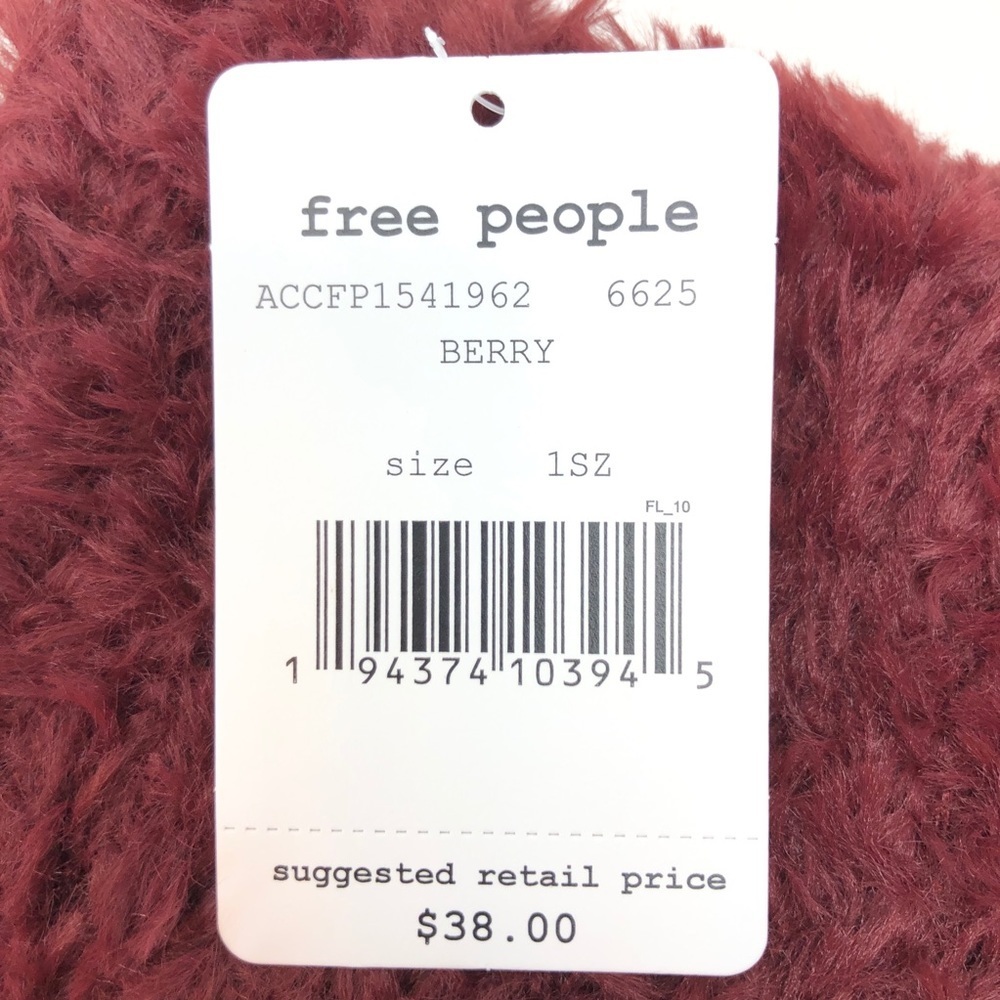 NWT FREE PEOPLE FUZZY BEANIE - Picture 5 of 6